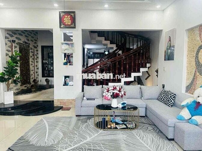 Nhà phố mặt tiền Phường Kim Long