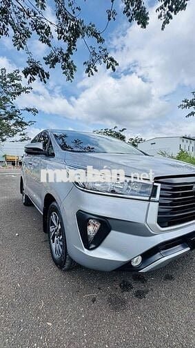 Toyota Innova 2021 2.0E