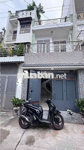 Cho thuê nhà hẻm xe tải thông 1 xẹc ngắn Nguyễn văn Quá q 12 gia 12 tr