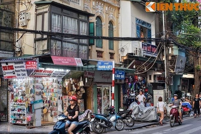 Cho Thuê Nhà Cũ Trong Ngõ Phố Cầu Gỗ Vị Trí Trung Tâm Hoàn Kiếm, Phù H