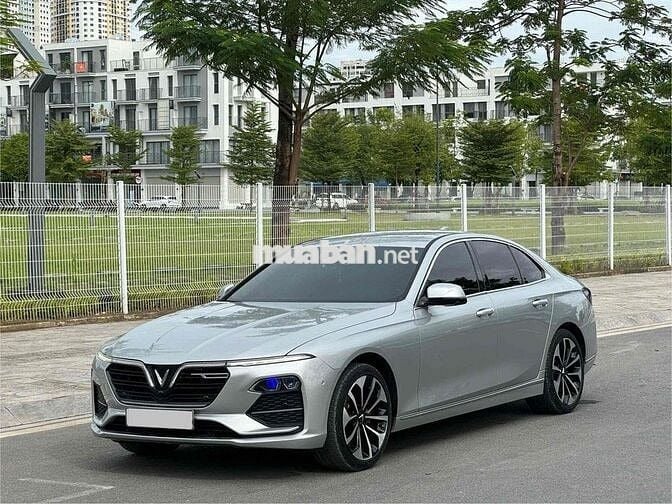 VinFast Lux A2.0 2021 Premium 2.0 AT - 100000 km