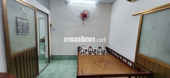Nhà hẻm cấp 4 - 1 phòng ngủ - 40m2, đường Phan Xích Long, Phú Nhuận