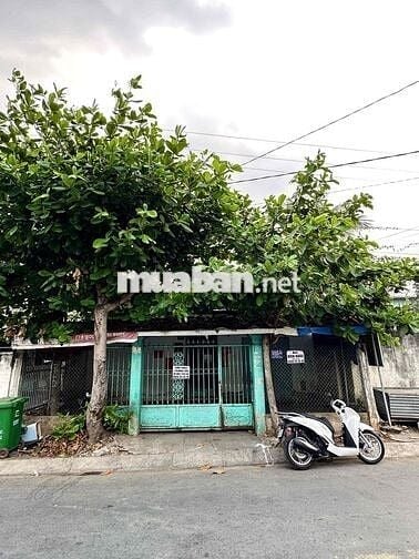 Cần bán dãy nhà trọ 400m2 đường Phước Toàn, Bến Lức, Long An