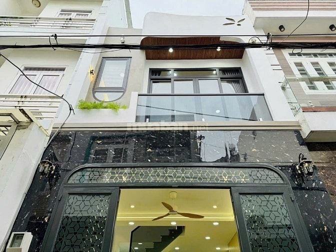Bán nhà trung tâm Nguyễn Đình Chiểu, Q1 - Giá mềm chỉ 3TỶ890 - Hẻm 4M