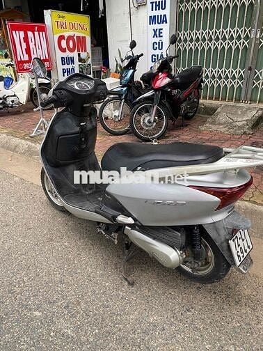 thanh lý xe lead fi 2010 máy zin êm xe sạch sẽ.