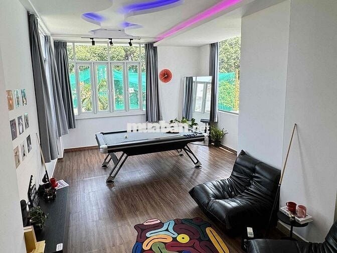Sang Homestay đang hoạt động đông khách