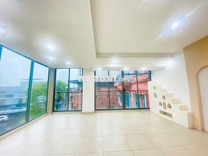 🏢 CHO THUÊ VĂN PHÒNG TẦNG 4 – 130 ĐỐNG ĐA, TRỐNG SẴN VÀO NGAY