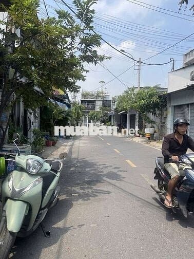 BÁN NHÀ HÓC MÔN - GIÁP Q12 - DT KHỦNG - GIÁ CỰC RẺ