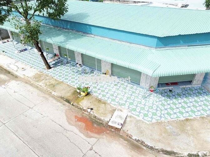 Nhà trọ Mỹ Phước 3. cách QL13 đúng 500m.Lô góc 10x30 thu nhập 20tr