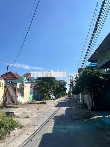 Chủ gửi bán mảnh đất, có 1 nhà 2 tầng và 2 phòng trọ thu nhập 1 tháng