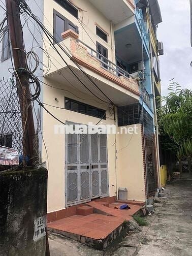 Nhà nguyên căn phố Bắc Cầu, 2 phòng ngủ điều hoà