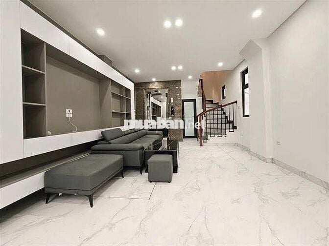 Em đang cần bán gấp nhà Lê Lợi,HĐ,mới xây,45m,5t có thang máy,nhỉnh 9t