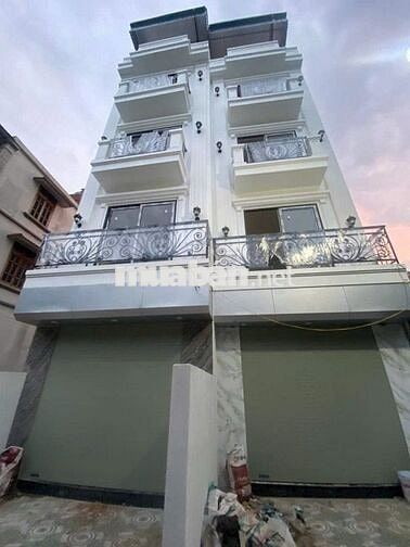 BÁN NHÀ 5T*34m2 FULL NỘI THẤT- Ô TÔ ĐỖ CỔNG- GẦN ĐƯỜNG QL6- GIÁ 4.7 TỶ