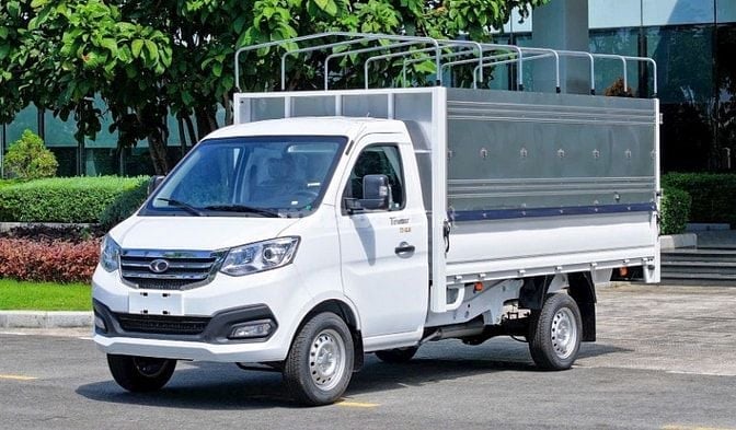 Xe sẵn giao ngày Thaco 990 và 1.250 kg Thùng siêu dài. 3,2 mét