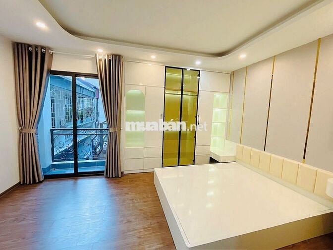 GIÁ 8.5 TỶ! NHÀ DƯƠNG VĂN BÉ - HBT: 36M², 5 TẦNG -HÀNG XÓM TIMES CITY!