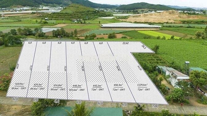 7 NỀN DRAN RA MẮT- ĐƯỜNG BÊ TÔNG THÔNG RỘNG RÃI- SẴN THỔ CƯ