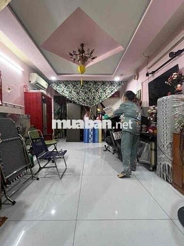 Bán nhà Quang Trung, 24m2, 2 Tầng, 2PN, kế bên UBND P, nhà rộng, TL