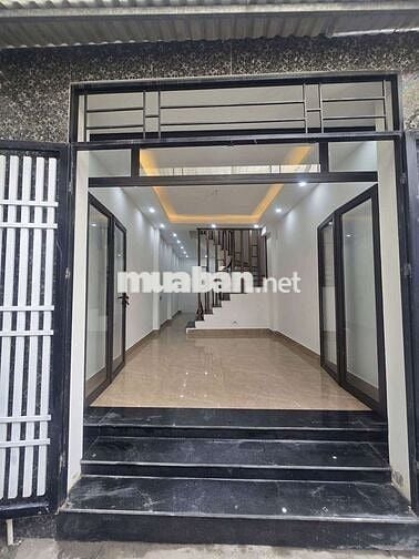 Cần bán nhà 4,6 Tỷ 35m2 5 tầng 10m ra ngõ oto