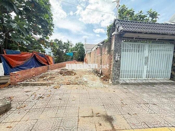 Đất mặt tiền đường Nguyễn Thành Phong phường Thống Nhất