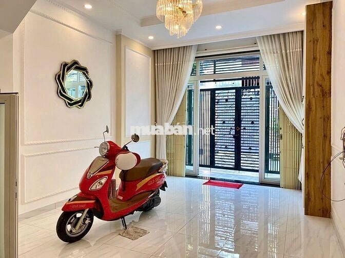Nhà Mới HXH Ngay Công Viên Lê Thị Riêng - Đường CMT8 - Quận 3