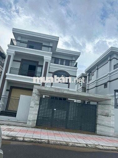Nhà Khu Biệt thự Bửu Long 3 Biên Hòa 300m2