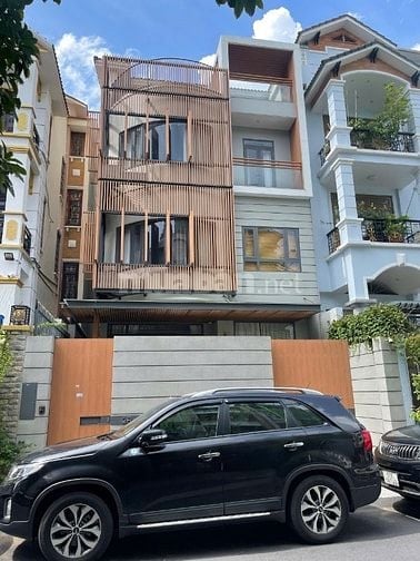 BIỆT THỰ MỚI ĐẸP KHU PHAN XÍCH LONG PHÚ NHUẬN 8x18, 4 TẦNG