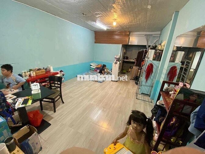 Nhà nhỏ nguyên căn đường Nguyễn Xí P26 Quận BT cho thuê