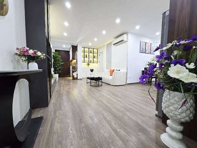 Căn hộ 3PN CC 172 Trần Bình - vị trí đắc địa - 102 M2 - 7.x TỶ