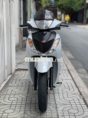 Honda SH150 Ý 2010 số máy 105 Trắng đen chính chủ