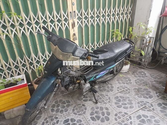 Xe máy Honda Wave màu xanh đã sử dụng