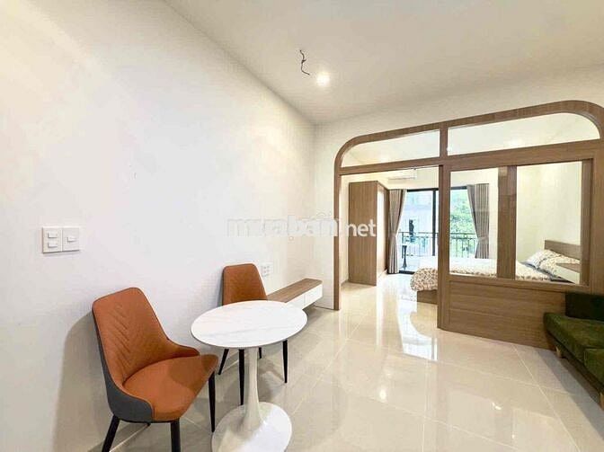 CHO THUÊ CĂN HỘ 1 PHÒNG NGỦ BAN CÔNG NGAY TRƯỜNG SA FULL NỘI THẤT