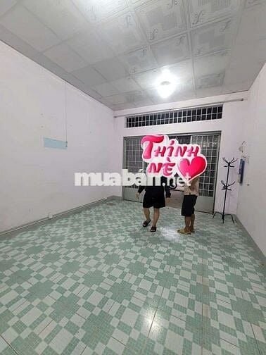 NHÀ HẺM XE HƠI GIÁ RẺ PHÙ HỢP GIA ĐÌNH ĐÔNG NGƯỜI GIÁP TÂN BÌNH