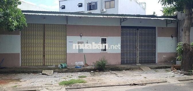 Ngang 13m , Ngay trung Tâm làng đaj học , thích hợp xây tòa căn hộ