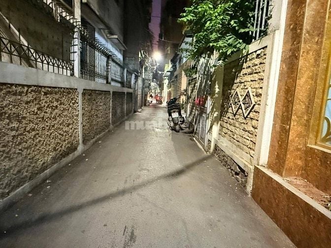 Nhà Hoàng Quốc Việt, 88m x4T-MT 5.6M-2 Thoáng-Ở-KD-5m ô tránh