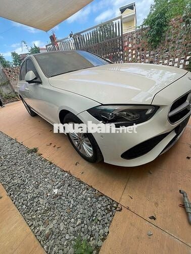 Mercedes C Class 2022 C200 Avantgarde - 18000 km