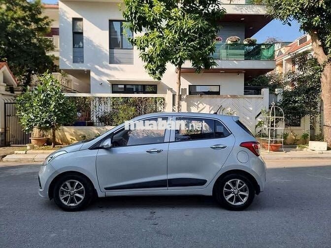 BánHyundai i10 siêu đẹp bản đủ 1.2 xe 1 chủ từ mới