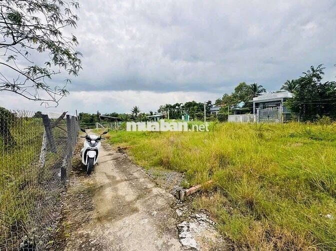 105m2 thổ giá 600tr cách nhựa Nguyễn Thị Sáng 50m sổ sẵn