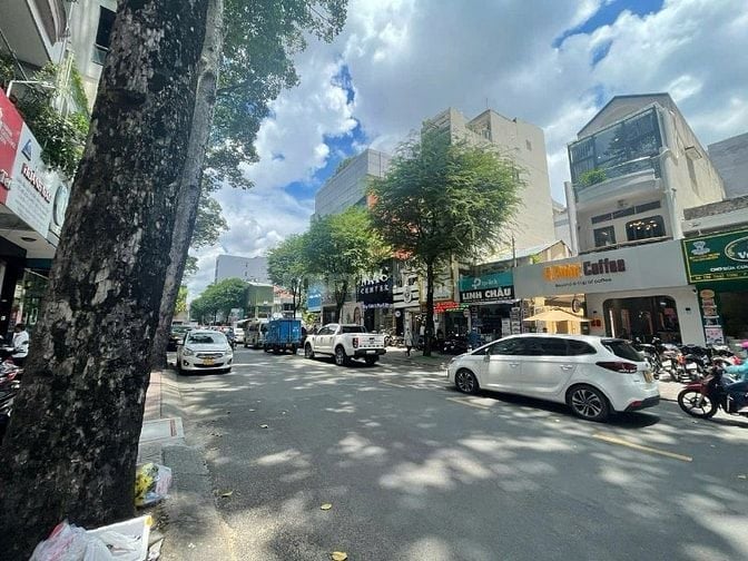 Siêu Phẩm Căn Góc 2 Mặt Tiền Tôn Thất Tùng, Q1