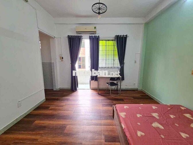 CHO THUÊ CHDV 1 PHÒNG NGỦ BAN CÔNG TÁCH BẾP NGAY TRUNG TÂM BÌNH THẠNH