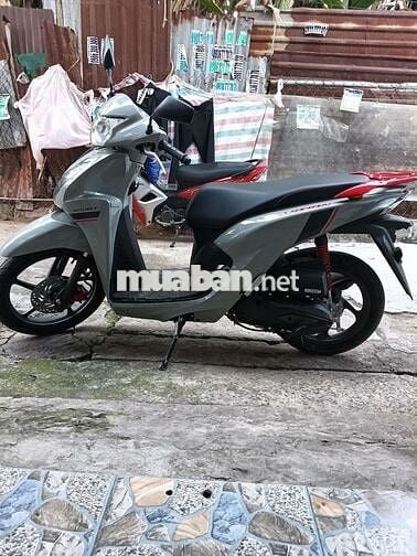 Màu xám xe thể thao