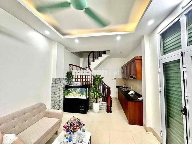 BÁN NHÀ MẶT NGÕ BA ĐÌNH 33m2 5 TẦNG HƠN 7 TỶ. 40m RA Ô TÔ