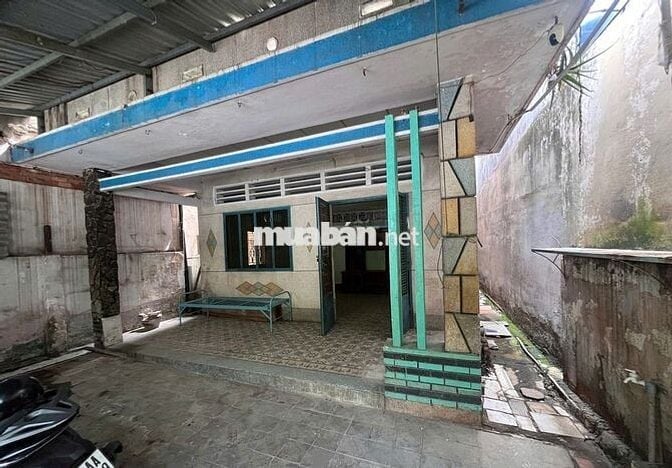 Nhà 124,5m2 hẻm nhựa xe hơi, gần trường cấp 1,2,3,đại học.