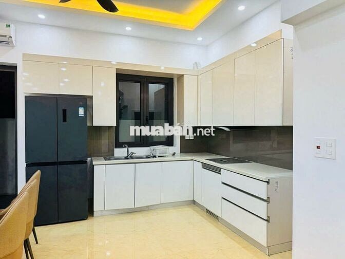 cần cho thuê nhà gần chợ góc khu công nghiêp vsip đại đông