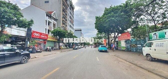 Bán gấp, mặt phố Đức Diễn, đường 2 chiều vỉa hè, 160m2 6 tầng 47.5 tỷ