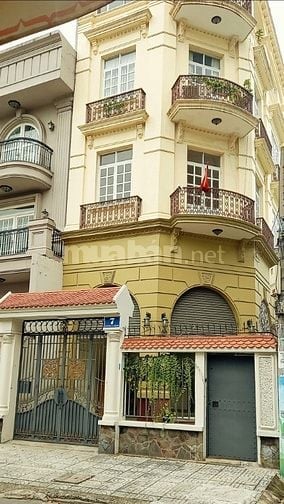 Cho thuê ( tấng 1,2,3 ) tòa nhà MT số 7 Phan bội châu P 2-BT 55 triệu.