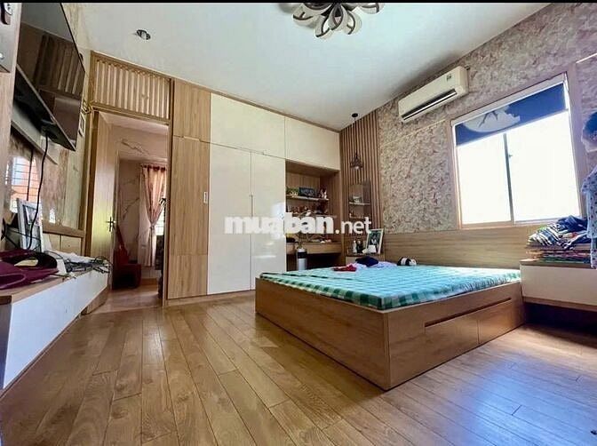 Nhà đẹp 2 Tầng vào ở ngay- trung tâm  Trưng Nữ Vương gần cầu rồng.