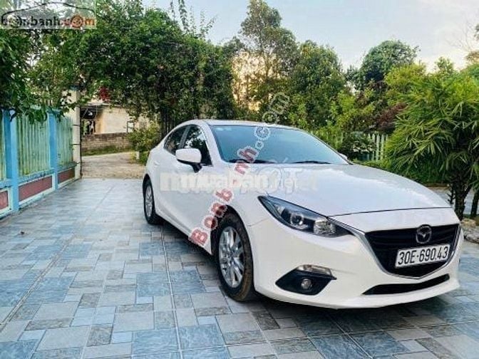 Mazda 3 1.5 AT 2016