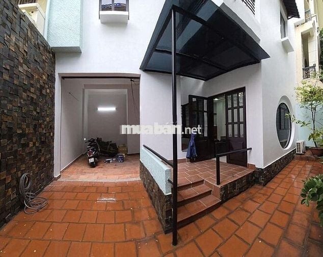 Cho thuê nhà mặt tiền đường Hiền Vương, dt 8x19 trệt 2 lầu