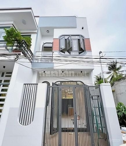 Nhà hẻm xe hơi Đường CÔ BẮC , Quận 1. DT 49m2 - Giá 2 tỷ 950