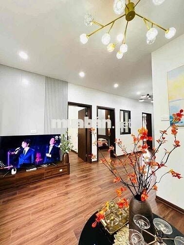 110m2 sổ đỏ nhà cực đẹp tập thể đài truyền hình phố Đại La 3 ngủ sáng